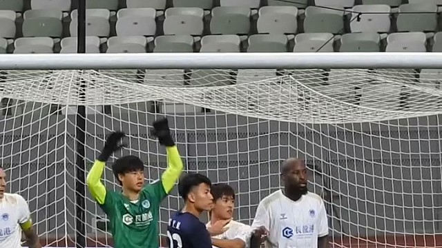 门将刘浩然高接抵挡#足球