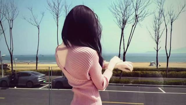 时间不会为胆怯者让路 但会为勇敢者重新洗牌