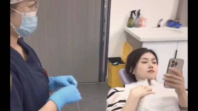 永远不要看你的主治医师在干什么