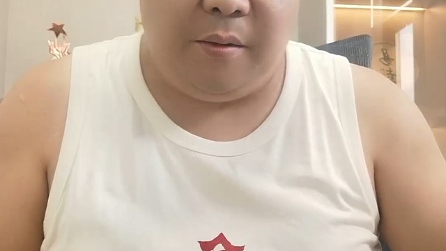 跑路服还是
