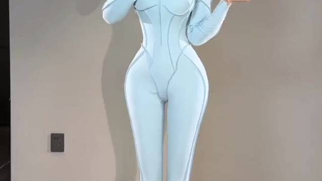 这衣服像不像假的？