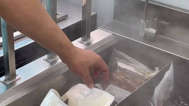 还在花钱加盟粉面店？还要熬夜熬卤学手艺？大可不必！