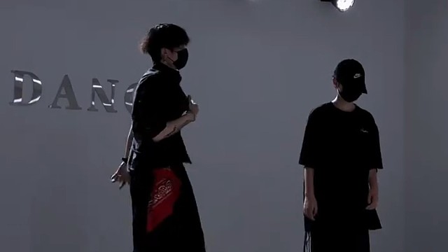 给小徒弟当个绿叶