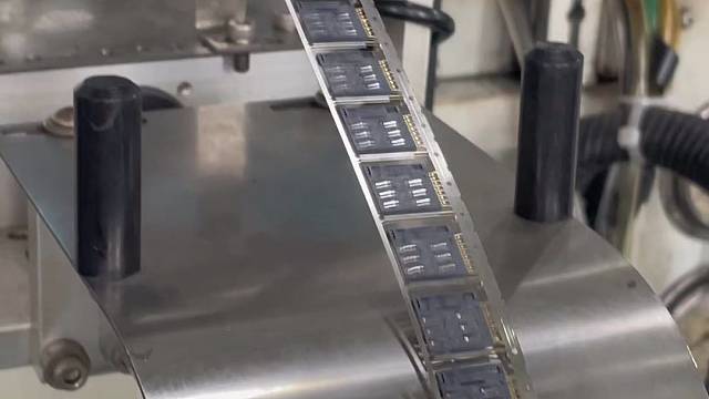 你们遇到过这样的卡座供应商吗？
