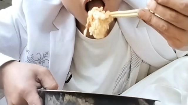 自己做的饭真好吃