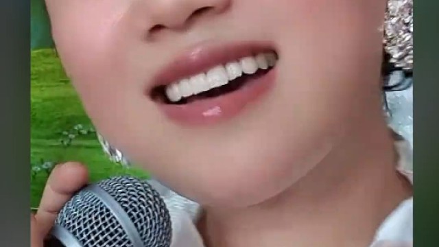 唱歌演绎