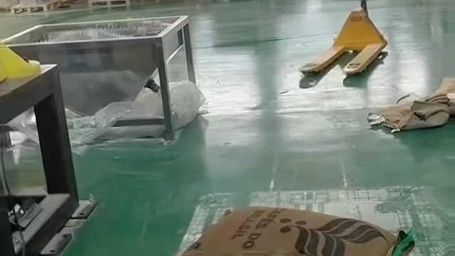 化工拆包投料机械手