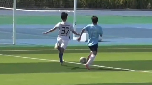 专业拆解铲球技巧，实战细节全教学#足球