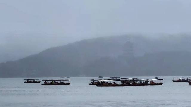 雾西湖