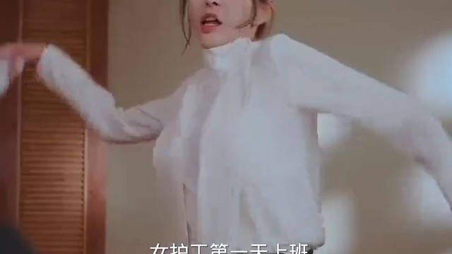 随手这一摸竟把面瘫当场治好