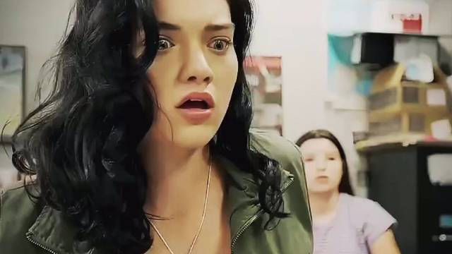 这个小伙的超能力竟是让美女兴奋