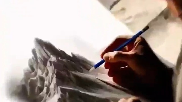 生性多疑