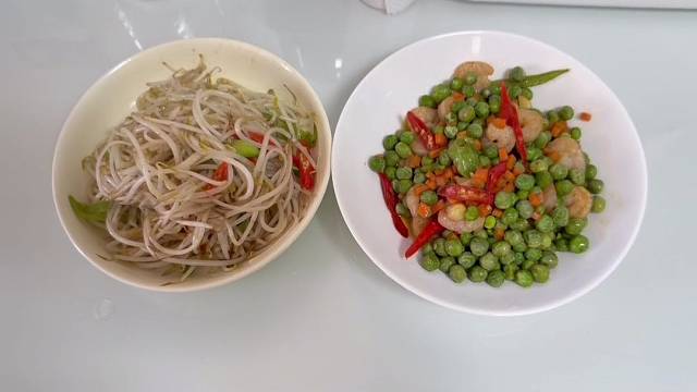 游戏女主播一天的伙食