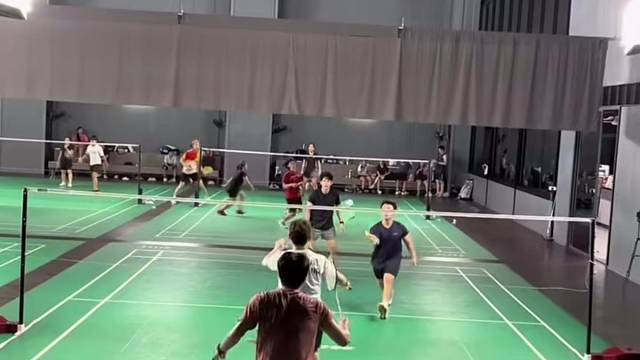 网前技巧行云流水，细腻操作难以模仿