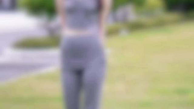 你是我未曾拥有无法捕捉的亲昵