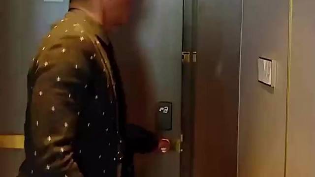 要么说色字头上一把刀啊