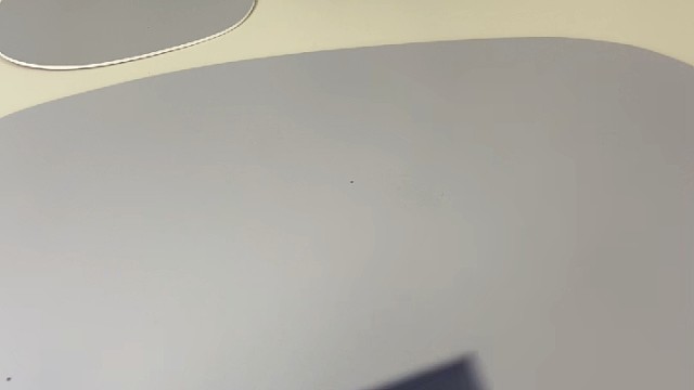 复古美学遇上街头摄影
影石Ace Pro2一体式街拍兔笼
流畅一体化造型，舒适持握