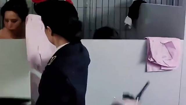 跳几下就掉下来了