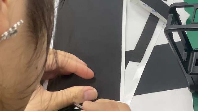 内置缓冲棉，隔开硬金属摩擦
颠簸磕碰也能更好保护机身