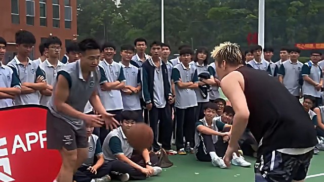 “或许遗憾才是主旋律吧”  # 篮球