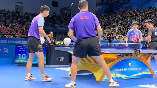 哥俩个还没玩尽兴呢 比赛就结束了#乒乓球