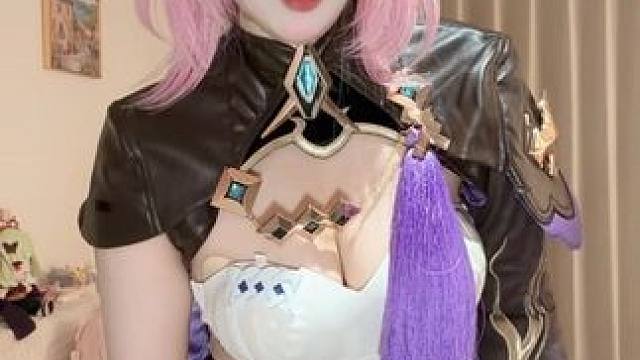 爱莉根本不胖
