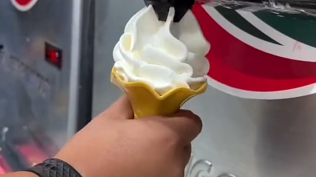 快乐有时候就是这么简单#搞笑视频#欢乐趣事#户外