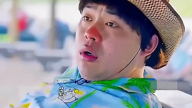 老妹儿真会坐