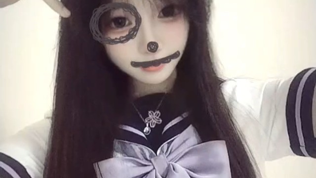 她的任性 恶劣叛逆 自私少女心事 我全都喜欢