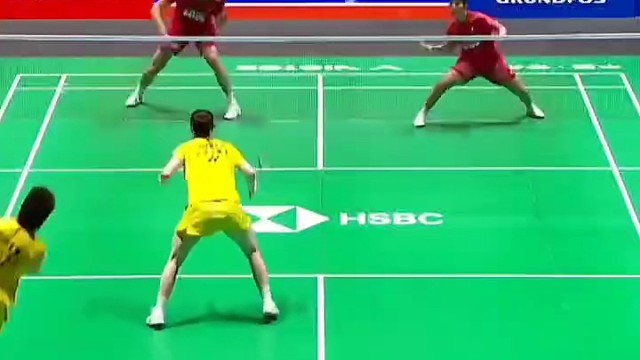 国羽混双上演队内对决，娃卉组合苦战三局拿下胜利