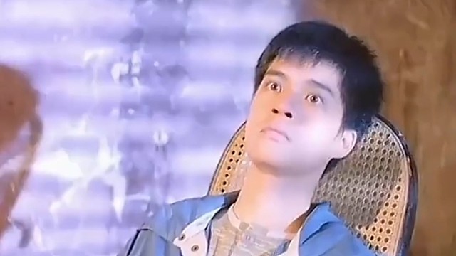 我是腿不能动，不是手不能动