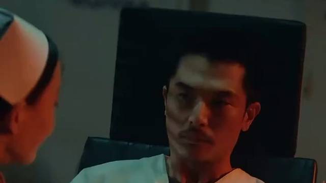 小迷妹粘人得很