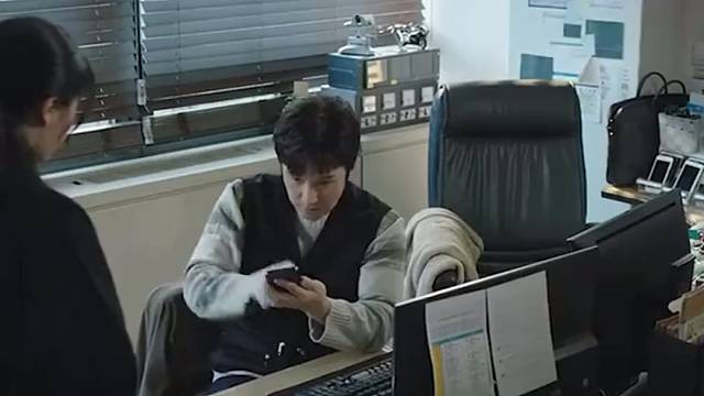 女孩将手机送去维修，结果隐私照片却意外流出