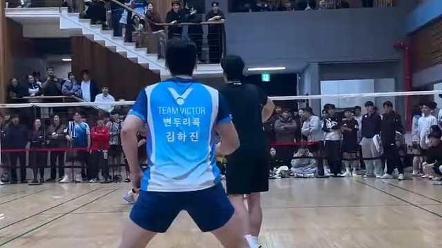 不用多说，蓝衣这功底，二级以上没跑了