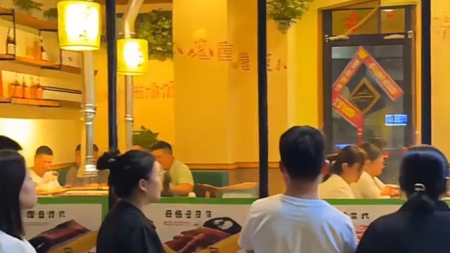 吃烤肉就选承德县小草房
