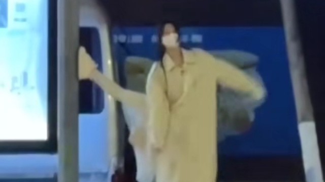 跳舞，浅浅跳一下