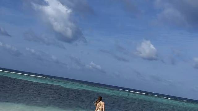 大海蓝天白云，自由的味道