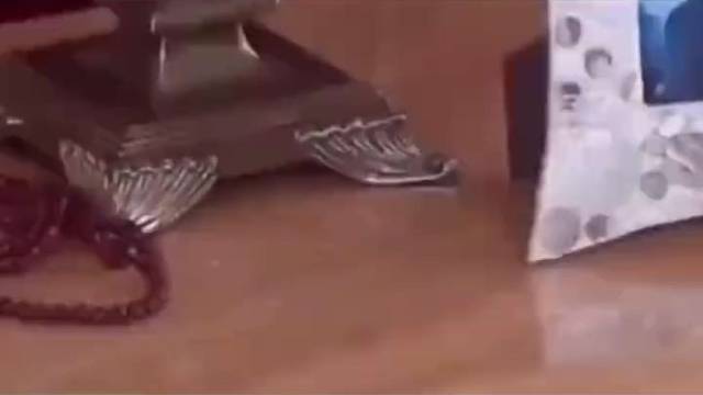 富婆爱上小鲜肉