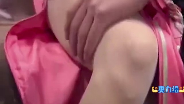 帮忙咋还给插进去了