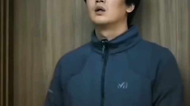 终于不用背着老公了