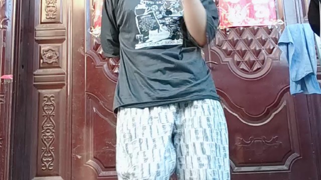 这个还是有点难度的但是我还是手忙脚乱跳好了跳错实在抱歉