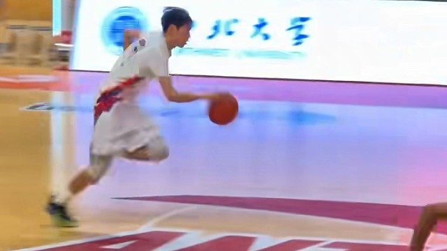 篮球场上那飘逸球风，谁看了不喊一声绝！