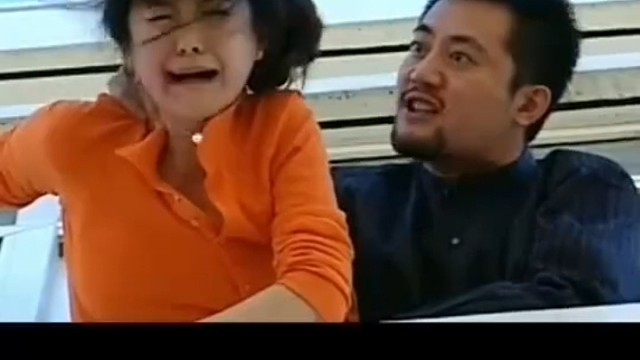 丈夫要活活摔死妻子，大家却纷纷叫好，这是怎么一回