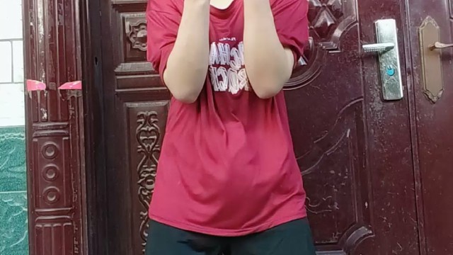 完全正太扭腰 #nini摇 #卡点舞 #感觉至上 #丝滑