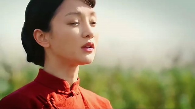 女人被深入交流半小时，一步三万走出高粱地还回味无穷呢