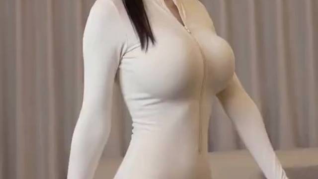 新买的衣服好看吗