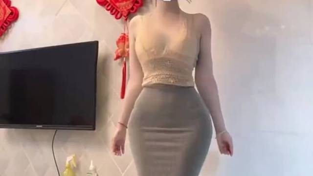 花开的正艳，你不看倒显得你不解风情了