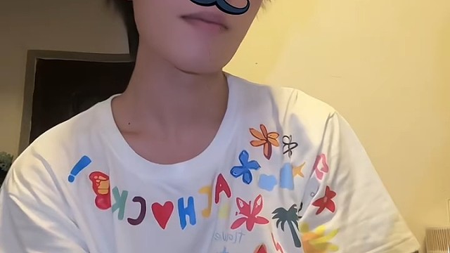 青春男大