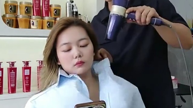发型师你真的很细心哈