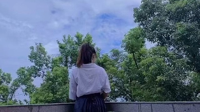 黑壳-伫望向北AI